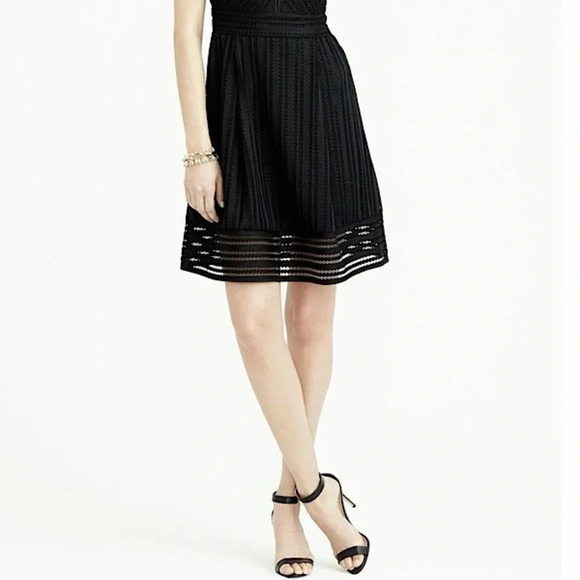 J. Crew Classic Chic Black Whimsigoth Overlay Eyelet Mini Skirt Size 0 XXS XS - Picture 4 of 4